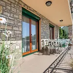 Apartment 200m To Family House With Garden At Super Location