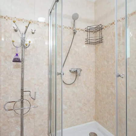 Apartmán 200m To Family House With Garden At Super Location