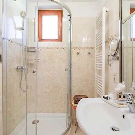 Apartmán 200m To Family House With Garden At Super Location