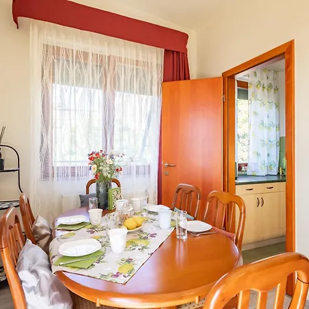 Apartmán 200m To Family House With Garden At Super Location *