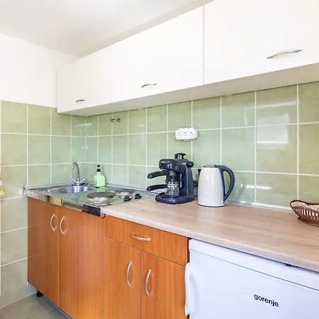 Apartmán 200m To Family House With Garden At Super Location *