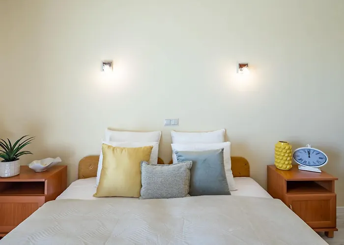 200m To Family House With Garden At Super Location 公寓