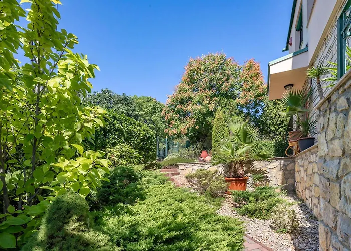 Apartment 200m To Family House With Garden At Super Location Balatonfüred